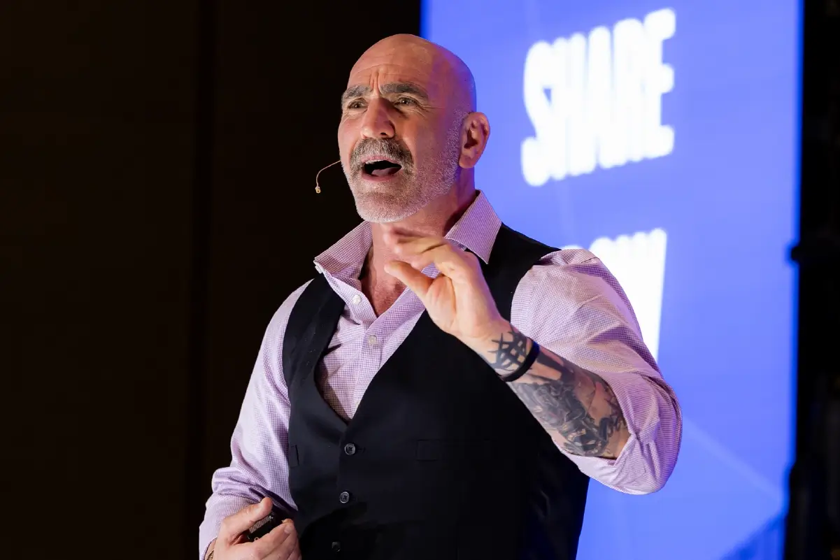 1000+ contractors icon